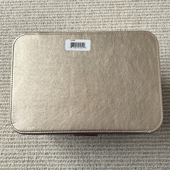 CPB large cosmetic bag with handle and mirror - Picture 7 of 10